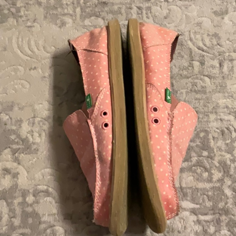 Sanuk Pink Polka Dot Women's Shoes